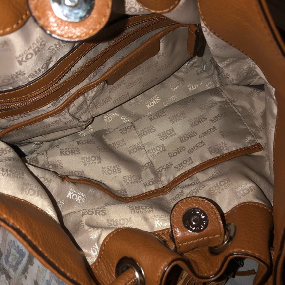 ⭐️Michael Kors Handbag - Picture 10 of 10